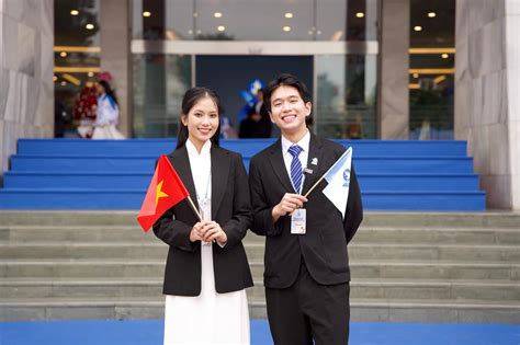 MC Thiện Khiêm mua đất ở tuổi 21 không thích được gọi là hot boy IELTS Báo Dân trí