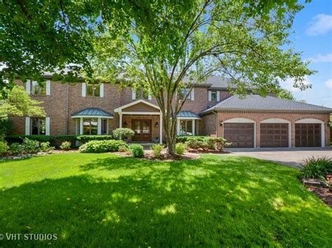 Naperville IL Luxury Homes For Sale - 907 Homes | Zillow