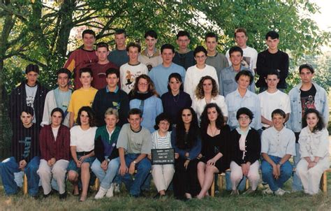 Photo de classe 1BEP HOT REST 91 92 de 1991 Lycée Jeanne D arc Saint ivy Copains d avant