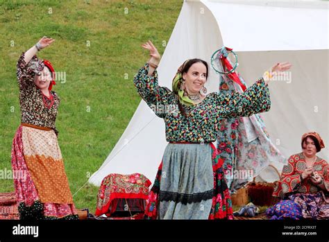 Romanian Gypsy Clothing
