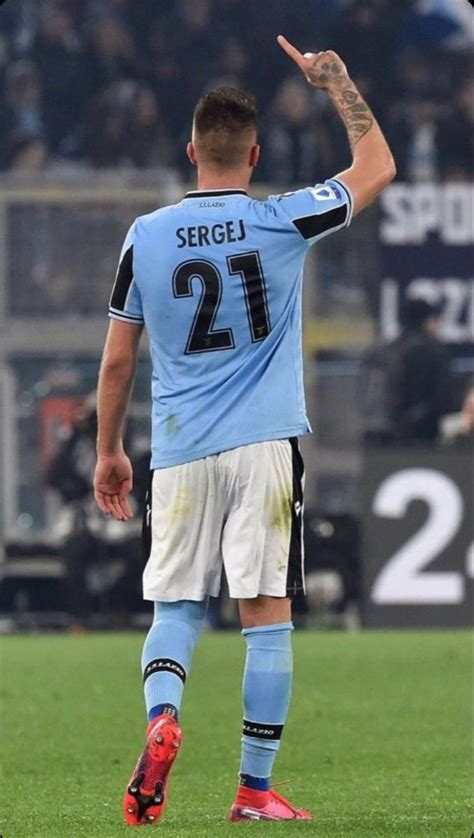 Sergej Milinkovic Savic Foto Di Calcio Calcio Calcio Divertente