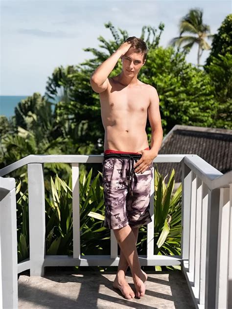 Dating Naked S01E10 Katerstimmung Fernsehserien De