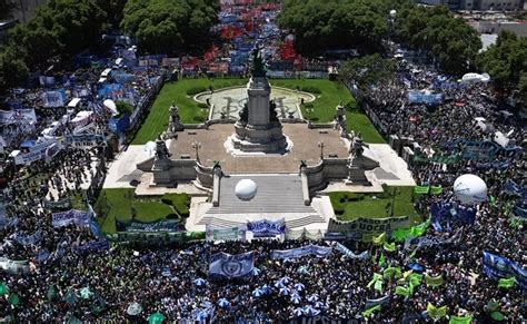 Argentina Lo Que Dej El Primer Paro General Y Las Multitudinarias