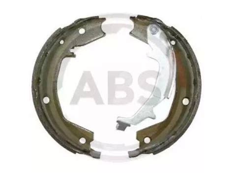 Комлект тормозных накладок: Заклепка тормозных накладок в Харькове на ...