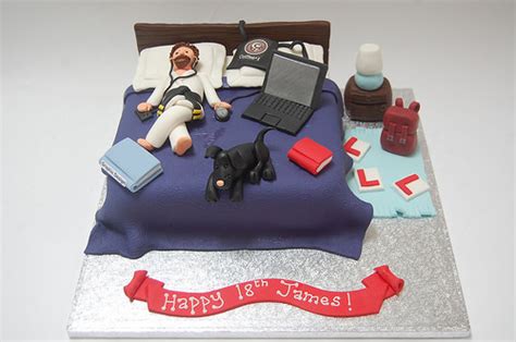10 Messy Happy Birthday Cakes Photo Happy Birthday Cake Messy Big