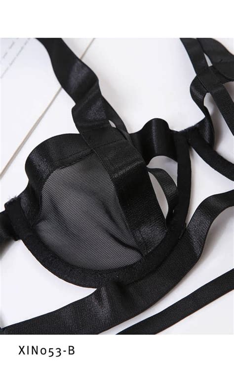 Многу убав триделен комплет големинa S XXX SEX SHOP LIBIDO SKOPJE НАЈНИСКИ ЦЕНИ