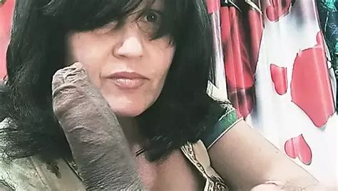 Hete Milf Speelt Met Grote Zwarte Lul XHamster