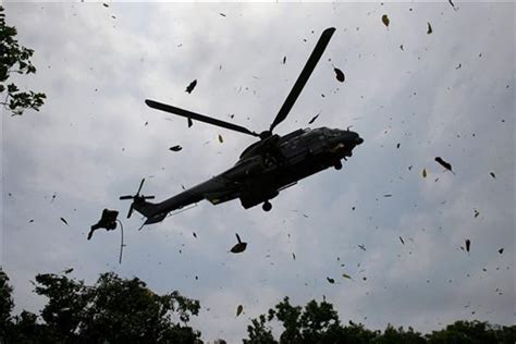 Helicopter Crash : Jamaica: Authorities probing helicopter crash, pilot ...