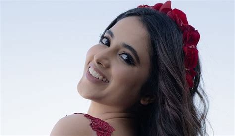 9 Priyanka Mohan Hot Sensual Pics Are Still Cutesy AF Just For Movie Freaks