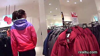 Impresionante Gatita Checa Fue Objeto De Burlas En El Centro Comercial Y Metida En Pov XVIDEOS