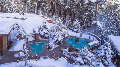 Whistler's Scandinave Spa Sprinkled With Snow Is The Ultimate Sanctuary