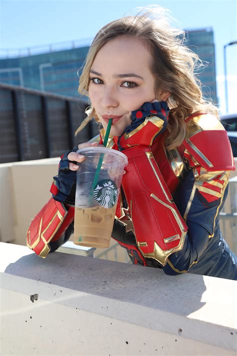 OMGcosplay as Captain Marvel : r/cosplaygirls