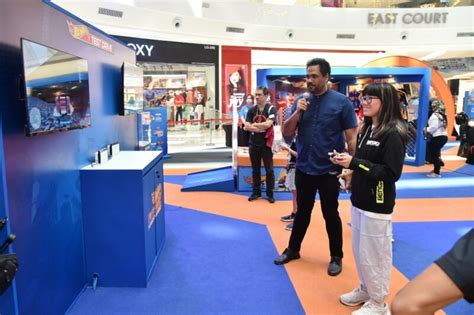 Hot Wheels Lancar Siri Netflix Lets Race Bawa Pengalaman Unik Di Ioi City Mall Engear