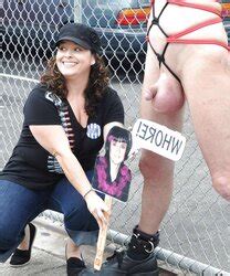 Freaky Amd Funny CFNM In Public ZB Porn