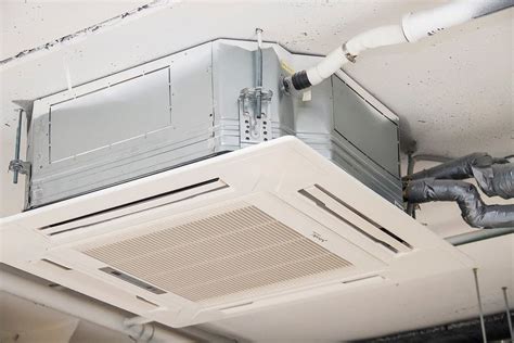 Особенности потолочных кондиционеров, фото