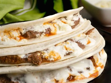 Honduran Baleadas - One Happy Housewife | Recipe | Baleadas recipe ...