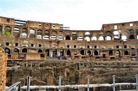 Lesbian Slaves Of Rome