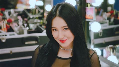 Momoland I M So Hot Who S Who K Pop Database Dbkpop