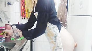 Sissy Aniya Ama De Casa Lavando Platos Con Un Consolador En El Culo Xvideos