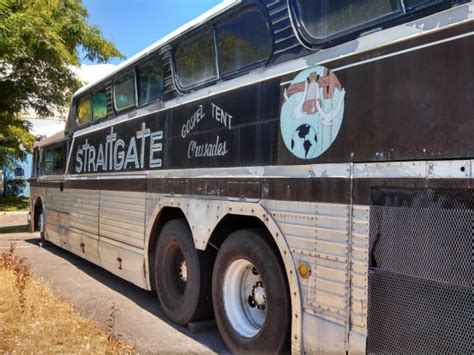 Bus Stop Classic Gmc Pd 4501 Greyhound Scenicruiser Everybodys