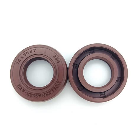 Good Sealing And Damping Rubber Nbr Fkm Oil Seal Tc Tg Tcw Skeleton