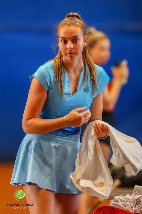 Kis Czako Eszter Kisk T Cup Itf Sz Kesfeh Flickr