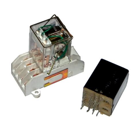 Электромагнитное реле • 1000Вольт.рф