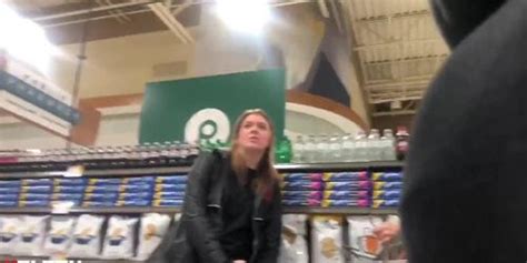 Bbc Bulge Flash White Milf She Looks Three Times Tnaflix