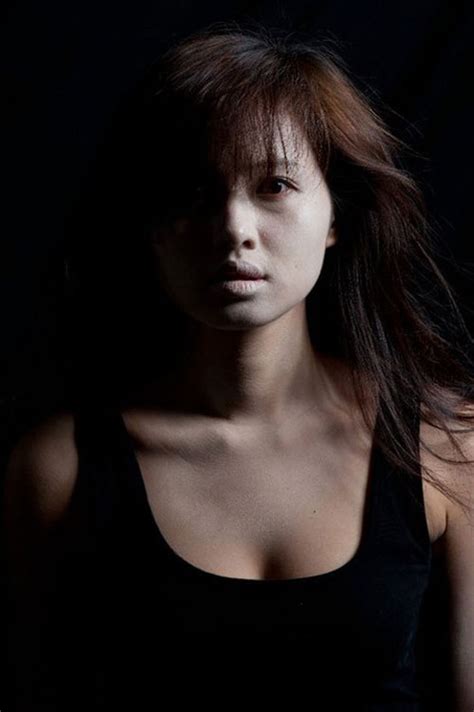 Hot girl tuổi Tỵ từng gây bão màn ảnh Việt