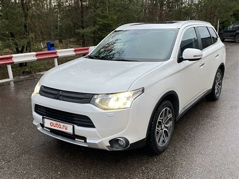 Купить б/у Mitsubishi Outlander III Рестайлинг 3.0 AT (230 л.с.) 4WD ...