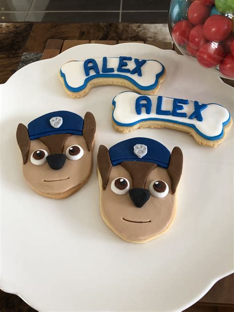 Paw Patrol Royal Icing And Fondant Cookies Fondant Cookies Desserts