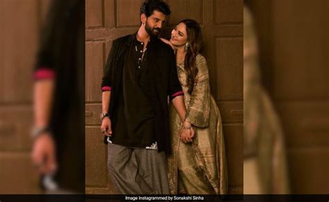 Sonakshi Sinha, Kareena Kapoor, Akshay Kumar's Festive Greetings ...