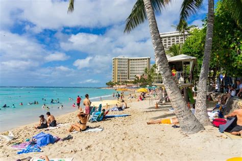 15 of the Best Things to Do in Waikiki Hawaii - Just a Pack