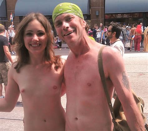 Slut Amanda Nude In Public ShesFreaky