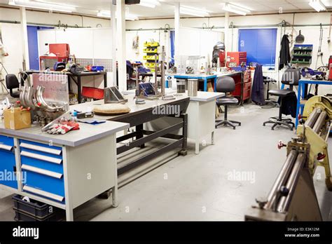 Empty Interior Of Engineering Workshop Stock Photo Alamy