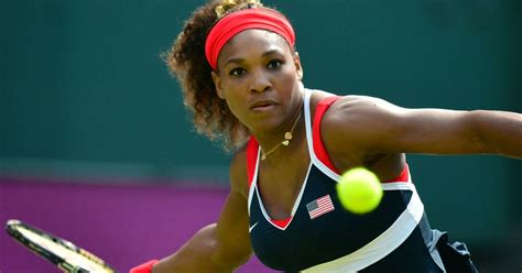 Serena Williams Hitting Tennis Ball 1200x630 Download Hd Wallpaper