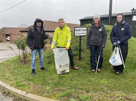 Litter Picking At Broadland Gate Postwick Broadland Green Party