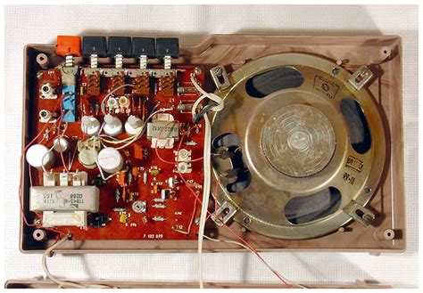 Приёмник трёхпрограммный ''Электроника-204''.