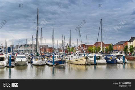 Hull Marina Image & Photo (Free Trial) | Bigstock