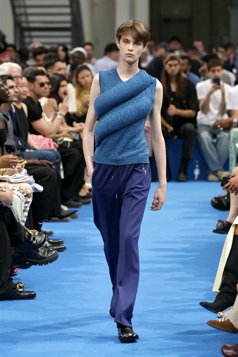 Jw Anderson Fashion Show Runway Menswear Spring Summer Milan