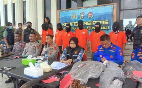 Polres Tanjabbar Aman Tersangka Penyelundupan Benur Ke Luar Negeri