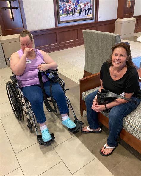 I Love All BBW SSBBW Feedee Gaining Girls Girlfriend And Mother Are With Me Today For My