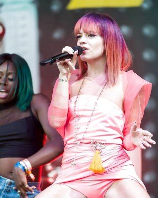 LILY ALLEN ASS CROTCH SHOTS Porn Pictures XXX Photos Sex Images PICTOA