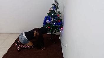 THIS HAPPENS WHEN YOU START DECORATING THE CHRISTMAS TREE AND YOU WANT TO HAVE SEX BUT YOUR