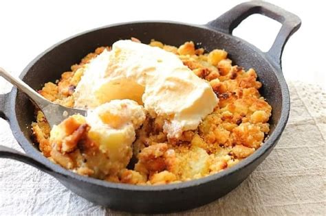 With skillet and grilled fish! Delicious "apple crumble" style recipe