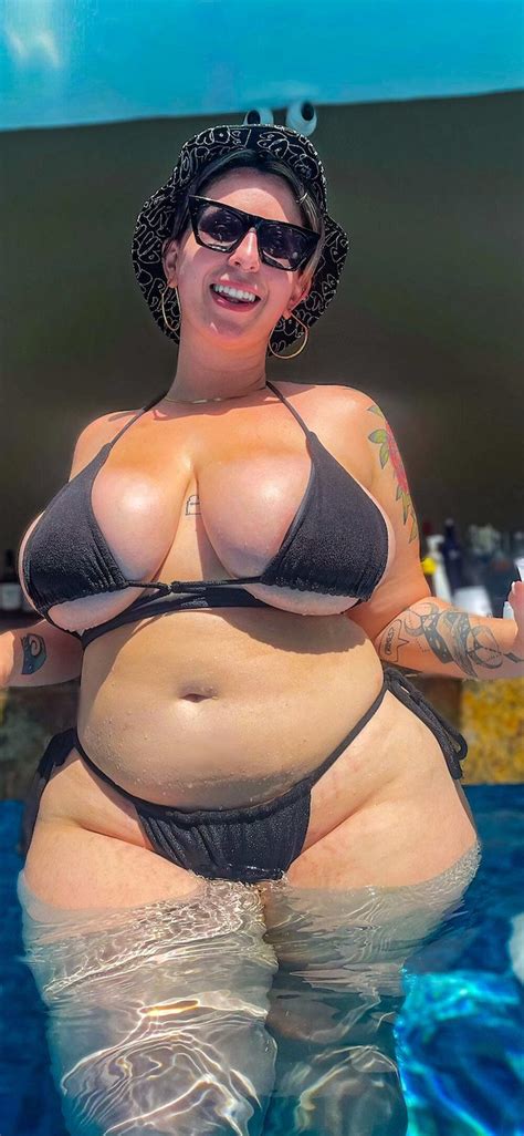 Name Of This Curvy Babe Reply Namethatporn