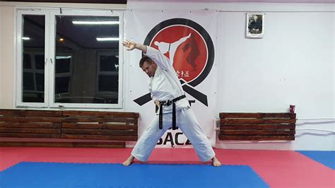 Trening Karate Dla Początkujących 1 Youtube