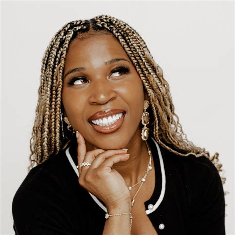 kelly ohgee net worth