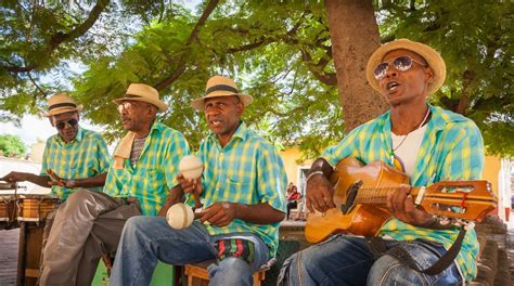 Bailando Latina Desnuda