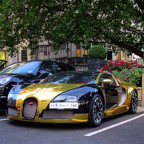 Bugatti Veyron Gold Chrome